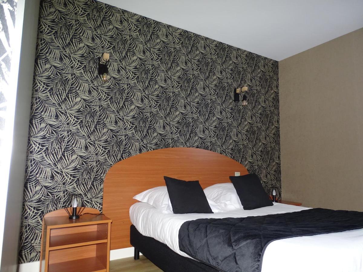 Logis Hotel Les 3 Marchands Bressuire Dış mekan fotoğraf